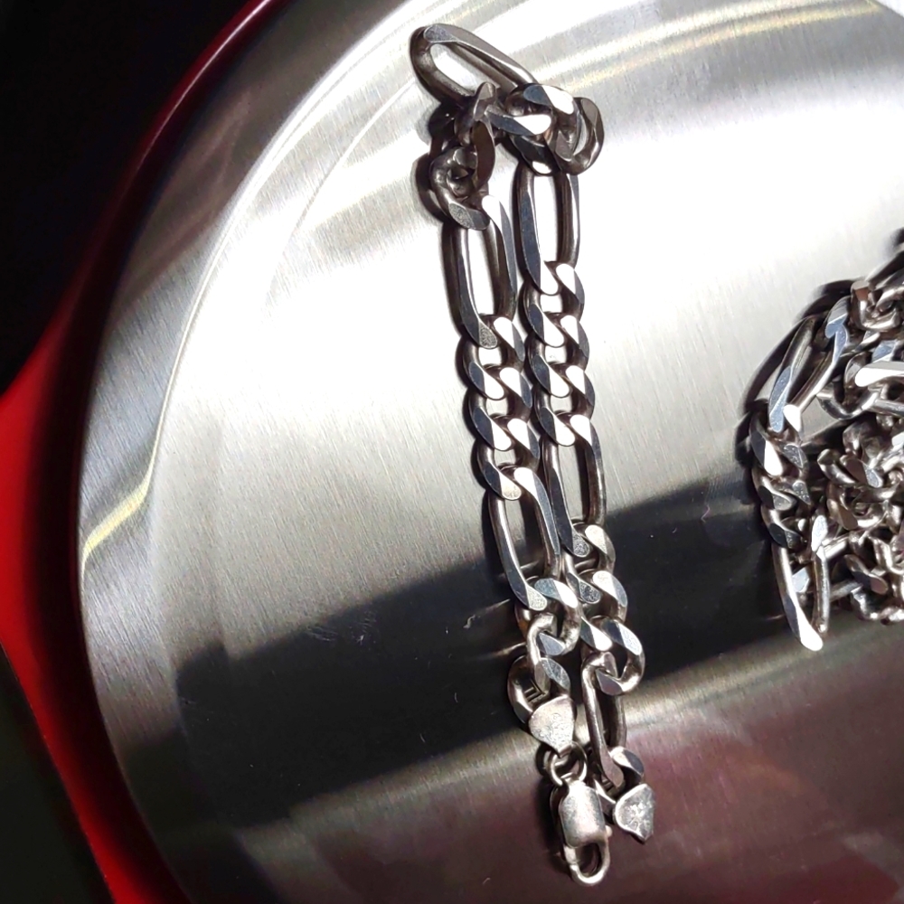 9" Sterling Silver Figaro bracelet